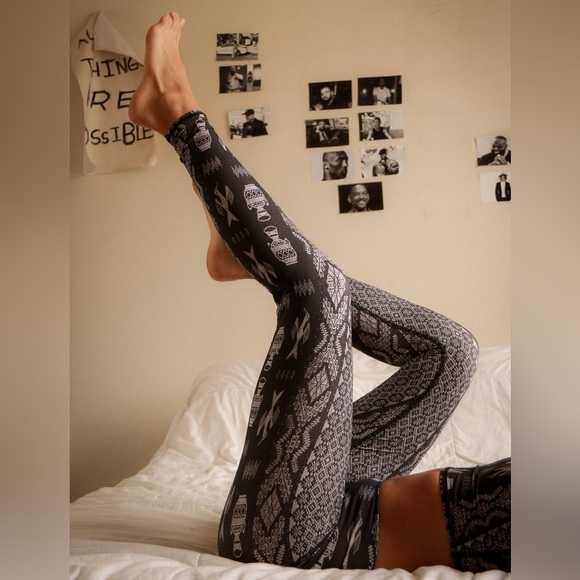 Teeki diamond tribe hot pant - Picture 5 of 6